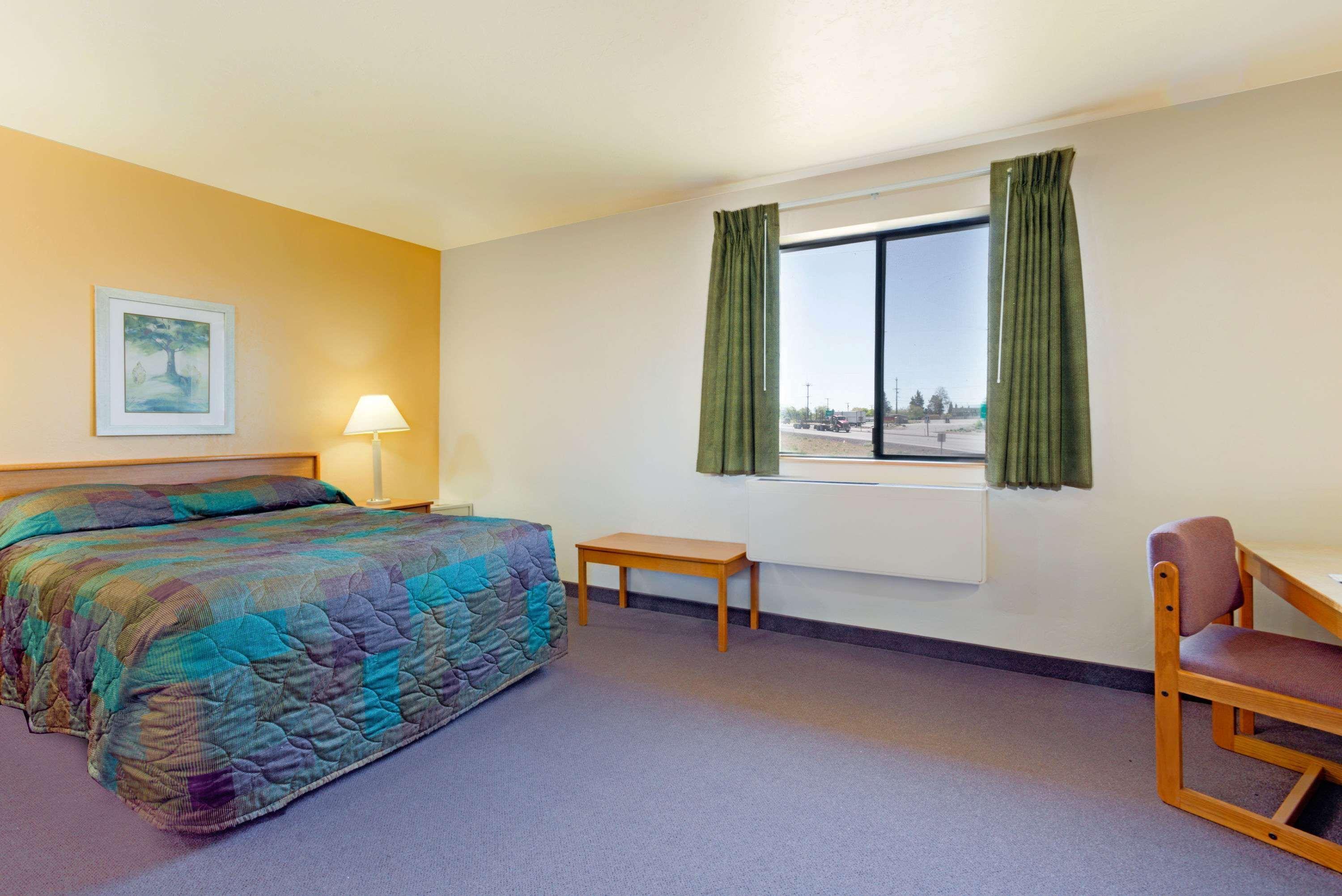 Super 8 By Wyndham Klamath Falls Exteriör bild