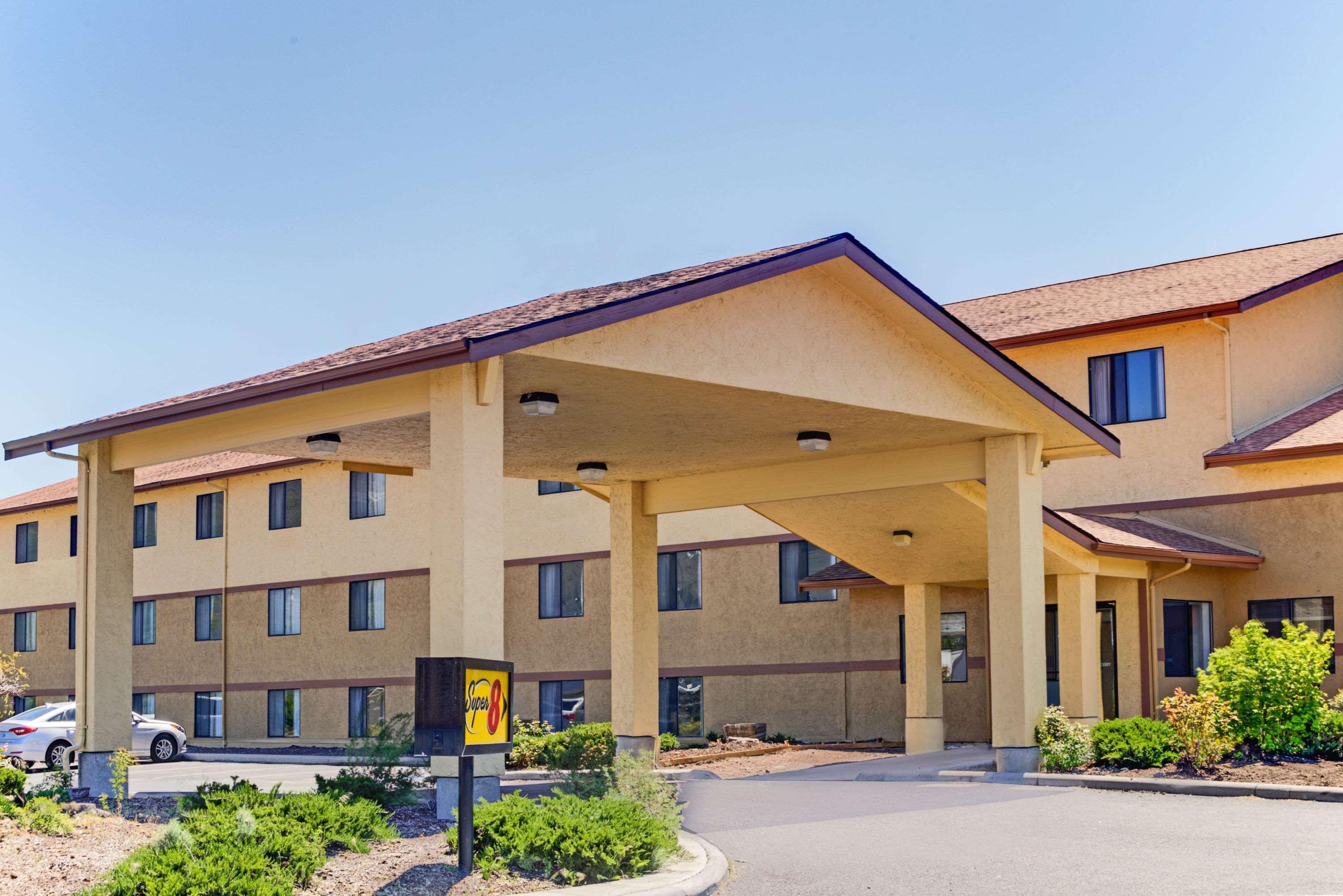Super 8 By Wyndham Klamath Falls Exteriör bild