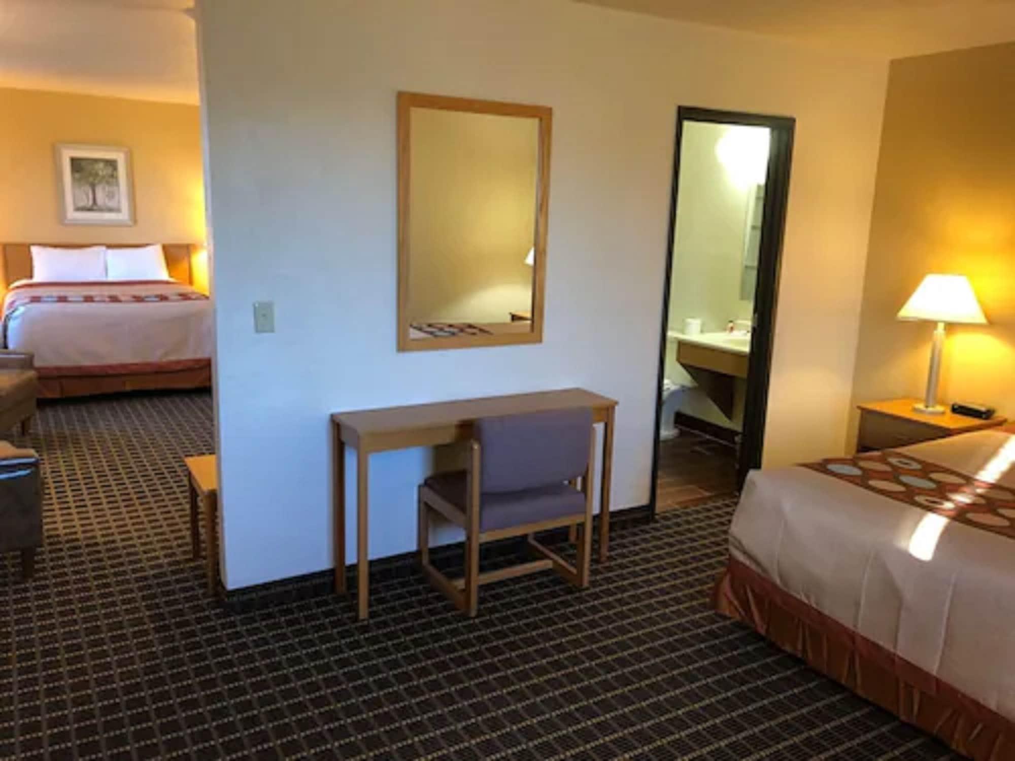 Super 8 By Wyndham Klamath Falls Exteriör bild