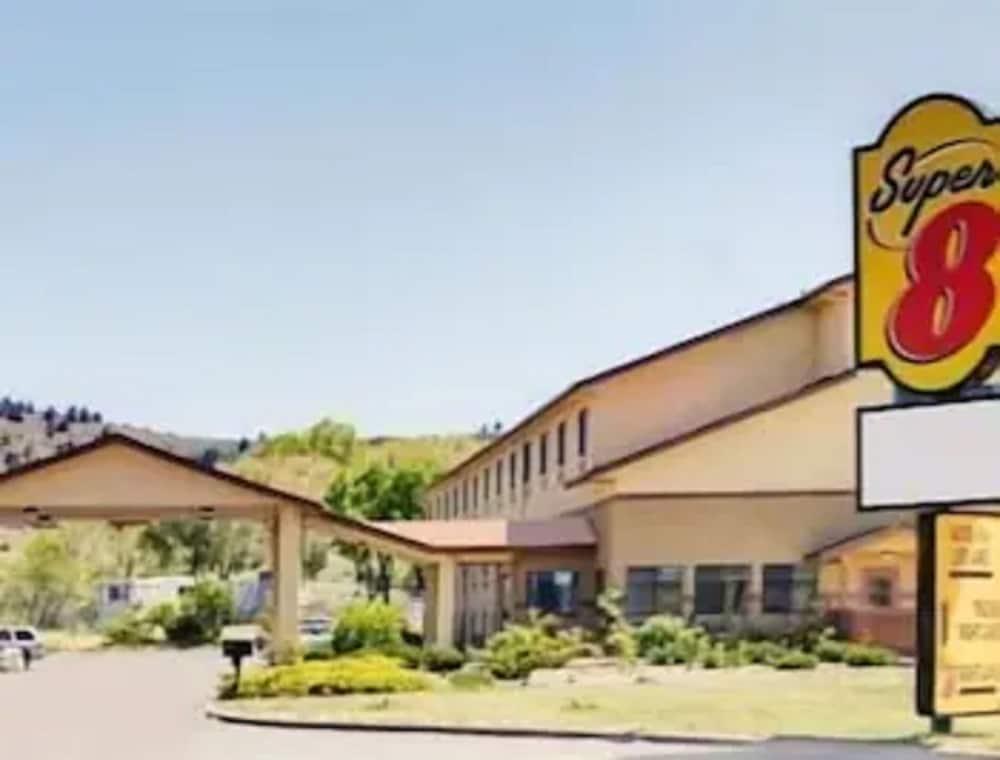 Super 8 By Wyndham Klamath Falls Exteriör bild